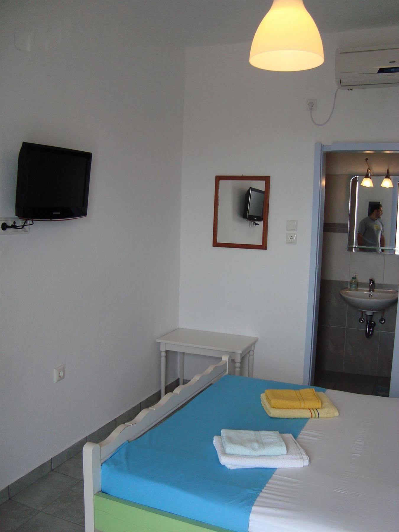 Hotel Katerina Piso Livadi Bagian luar foto